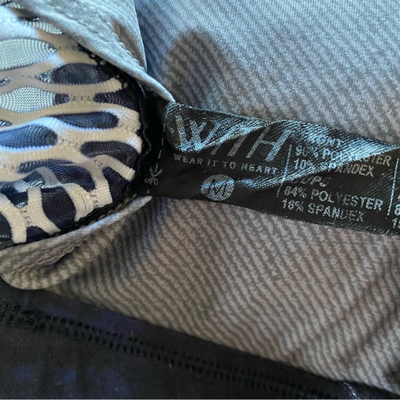 Peloton Sports Bra WITH - Wear it to Heart - Navy Blue M - Picture 6 of 8